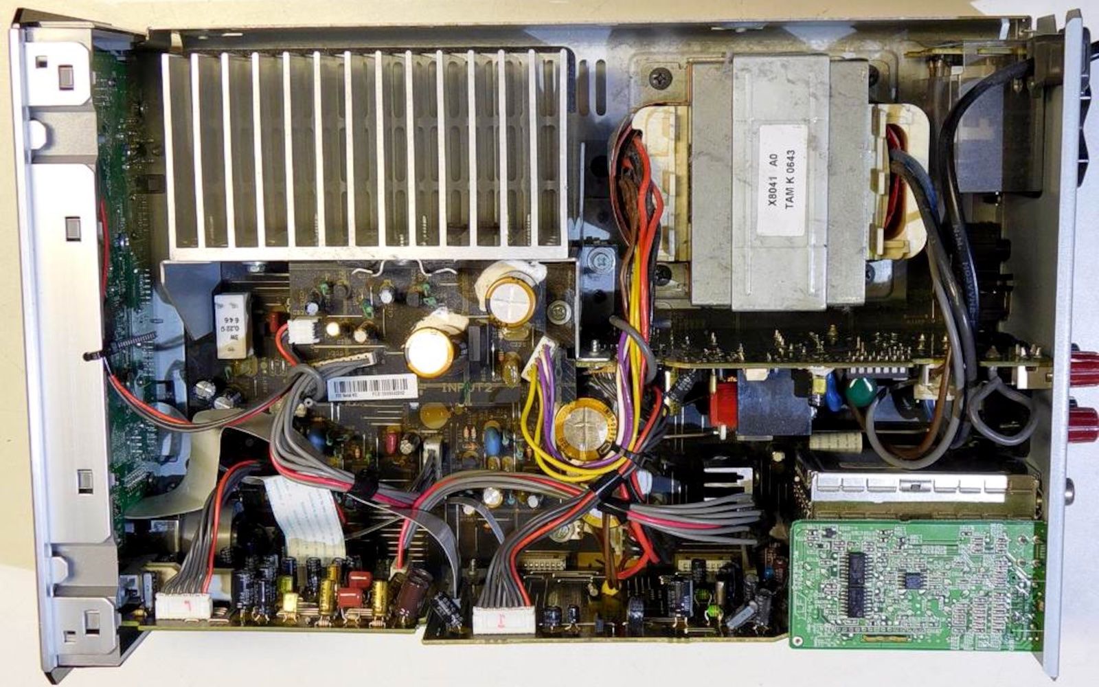 Yamaha Ricevitori: Yamaha RX-E810 Natural Sound Receiver – Difettoso da Oberrüti venduto da gdougas1966 2