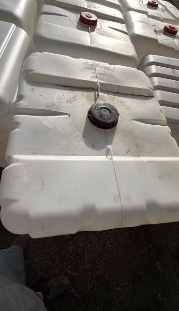 Abbeveratoi e trogoli: IBC Blase Wassertank 1000l Wasserbehälter Regenwassertank – Usato da Wettingen venduto da ray_boccia 1