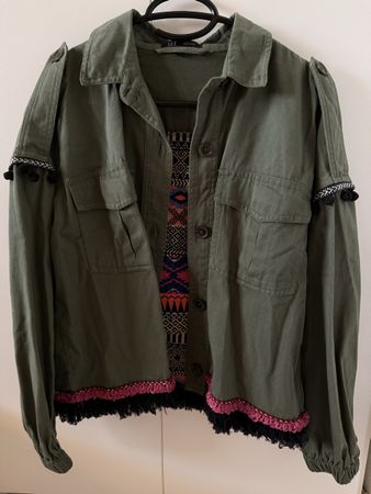 Damen Jacke Khaki Grösse S mit Stickerei
