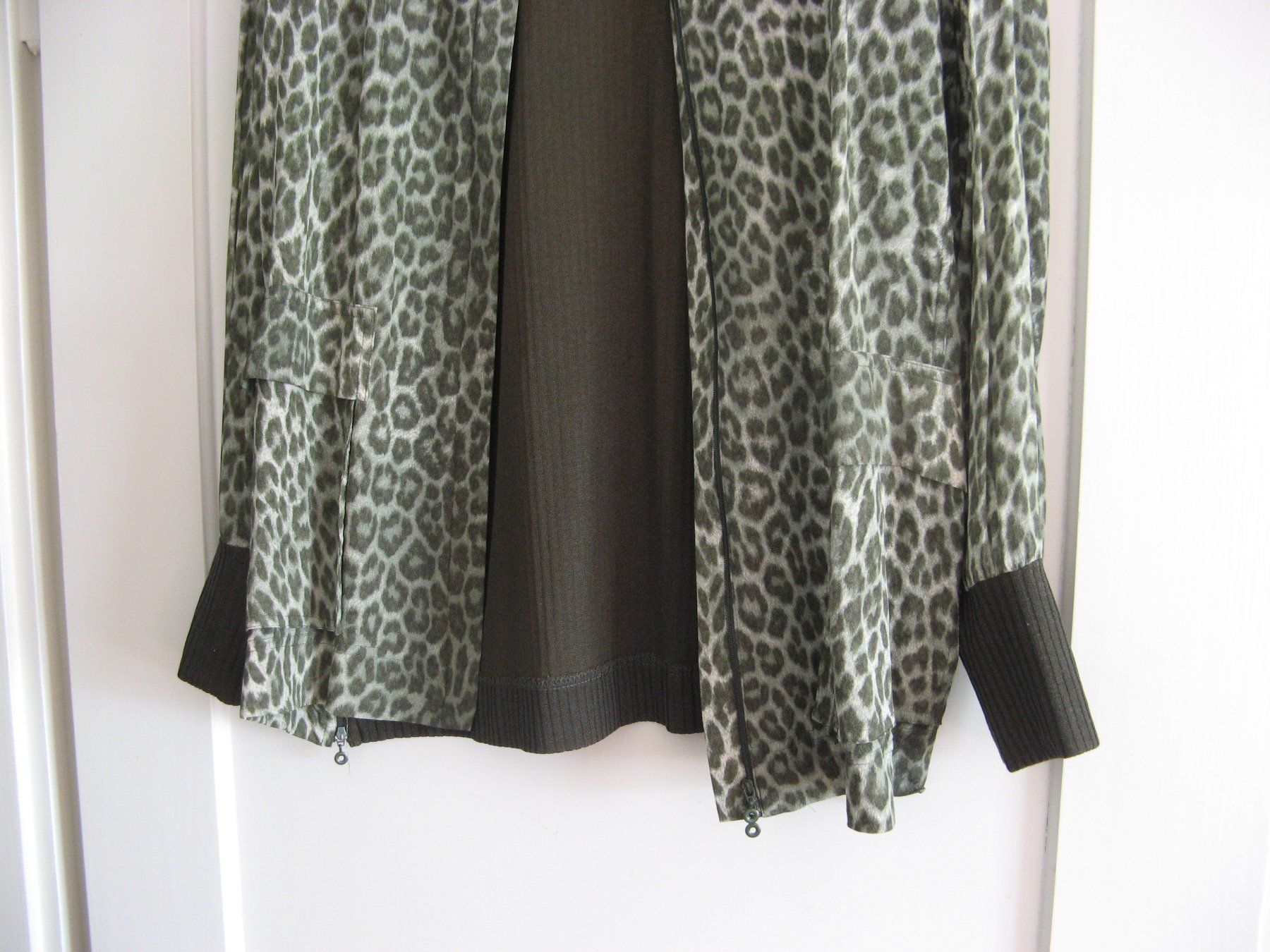Camicette: Jacke, Bluse Wille Gr. 44 Leoprint – Usato da Zürich venduto da apil 2