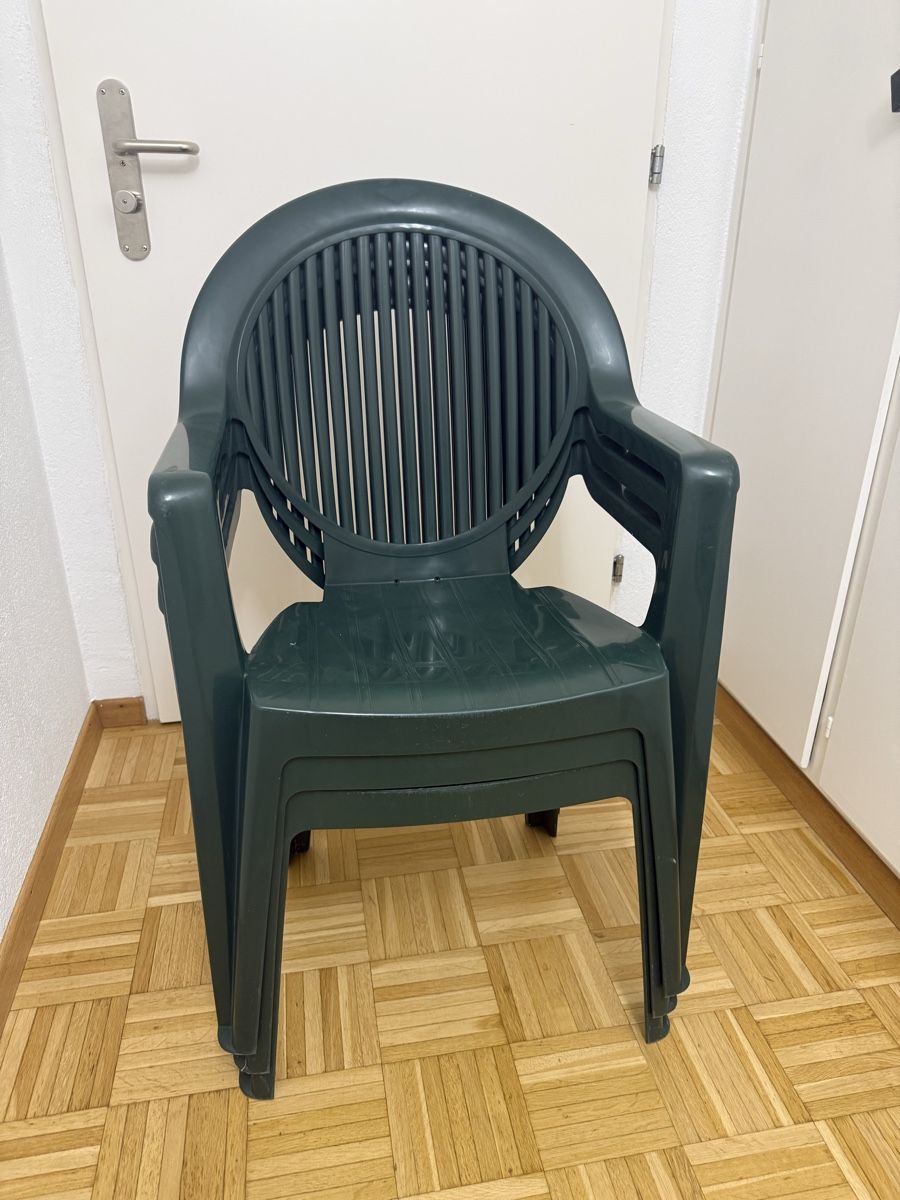 Sedie: 3 Plastikstühle  – Nuovo (secondo la descrizione) da Gossau SG venduto da cuk_fyc6