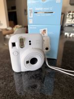 Fujifilm Instax Mini 12 Kamera Clay White