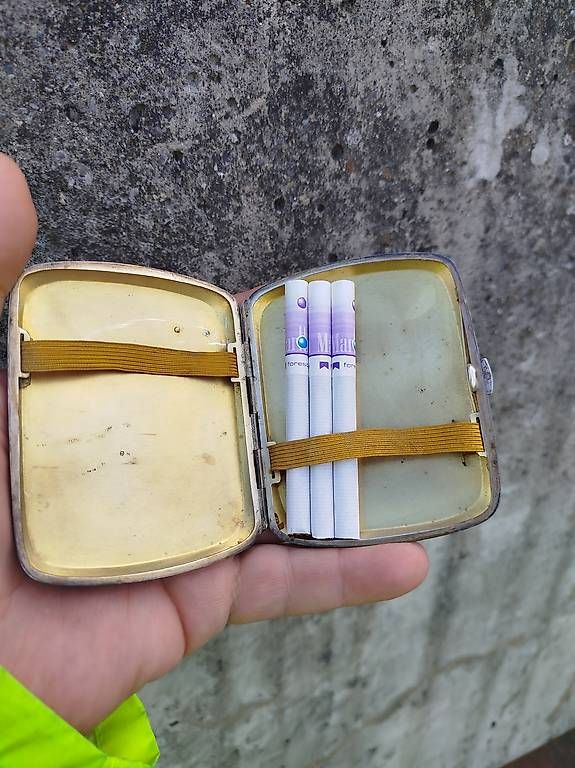 Sonstige Tabakwaren: Zigaretten Etui  – Gebraucht aus Rupperswil von Viland_Dann 1