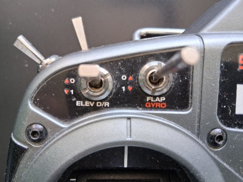 Spektrum Modellismo RC: Fernsteuerung Spektrum – Usato da Aeschi SO venduto da git_l8rn 2