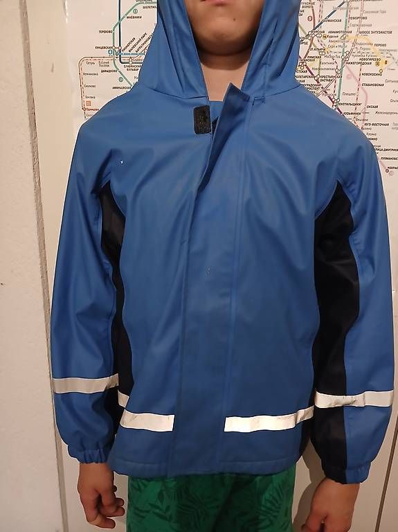 Jacken: Regenjacke/Windjacke, Grösse 128 – Gebraucht aus Langnau am Albis von Alhambra1976