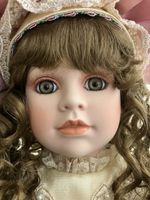 Sammlerpuppe „Court of Dolls“ – limitiert 71/2500 – Original