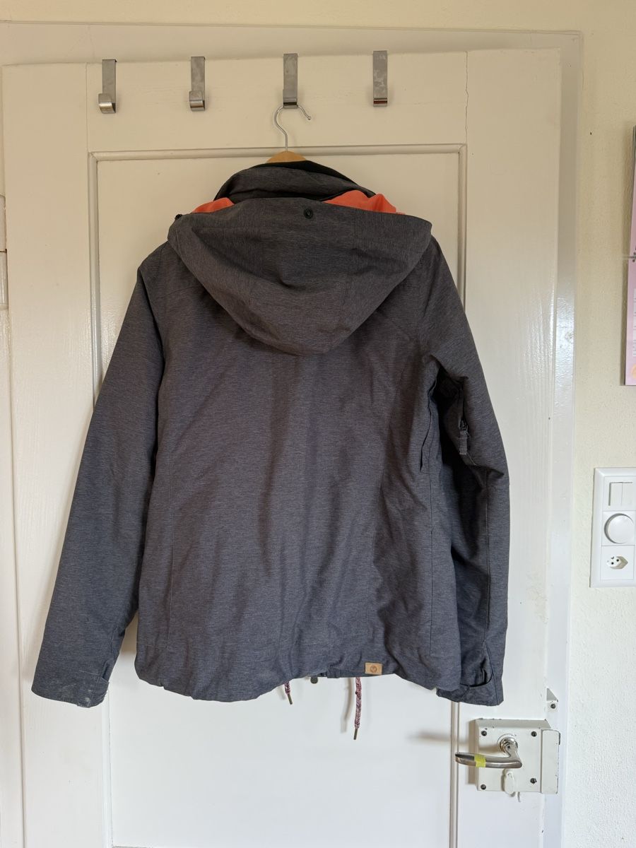 Roxy Giacche: Roxy Skijacke Damen grau Grösse M – Usato da Remigen venduto da lsp02 5
