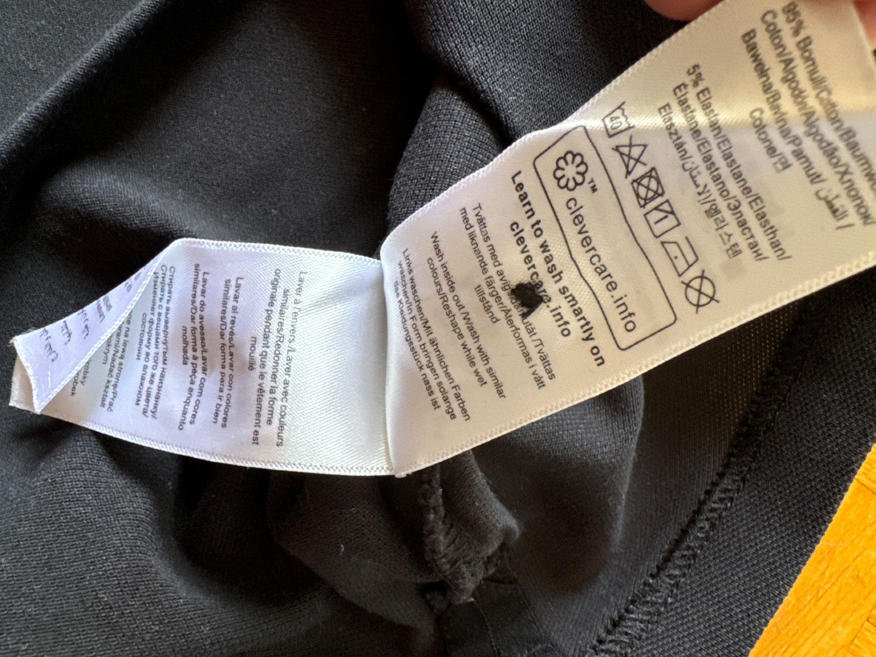 Peak Performance Kleiderpakete: 2x Poloshirts Gr. S Dunkelblau & Schwarz Peak Performance – Gebraucht aus Winterthur von britsi 5