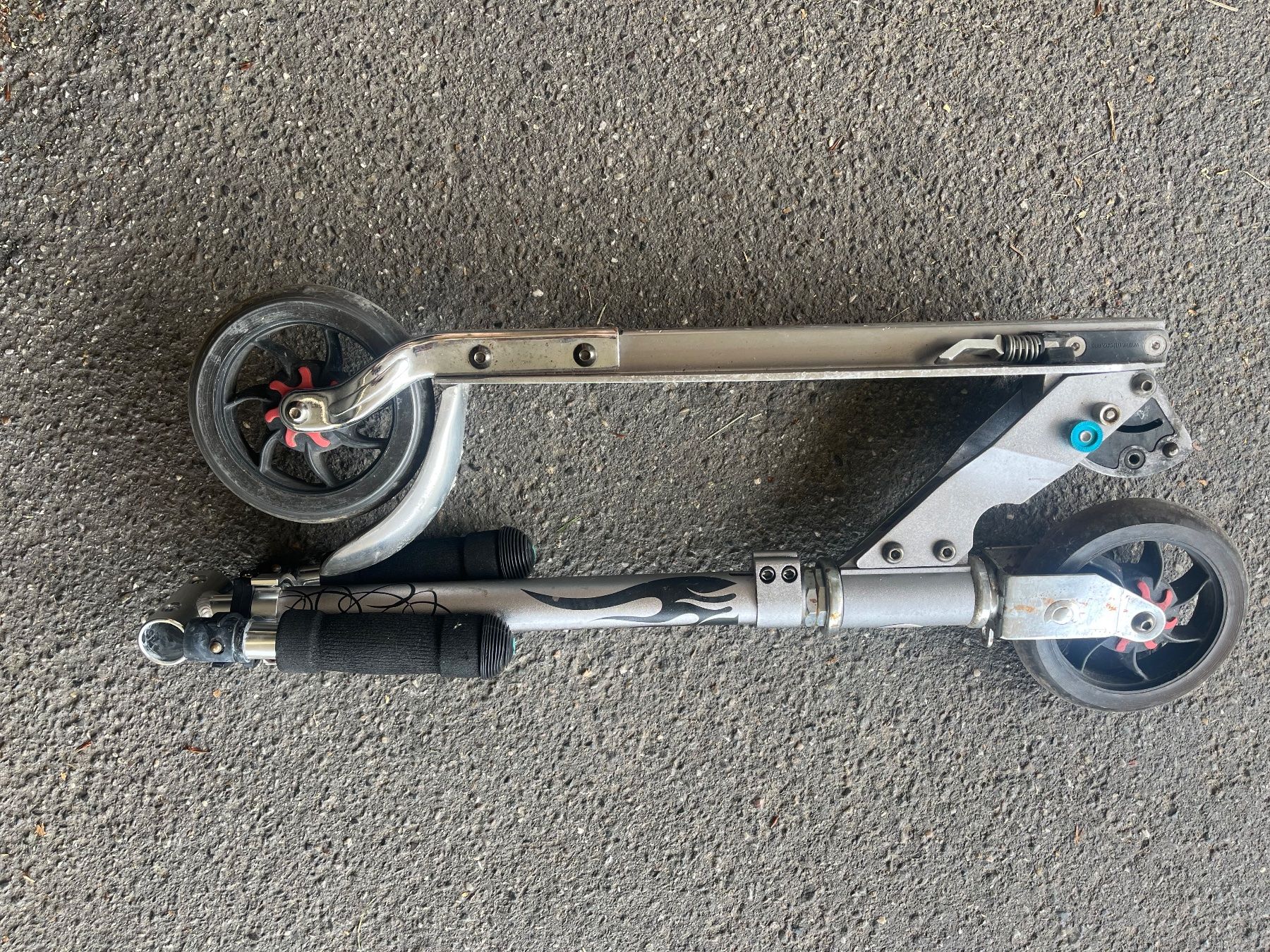 Micro Kickboard: Scooter – D'occasion à Steffisburg par bigb1989