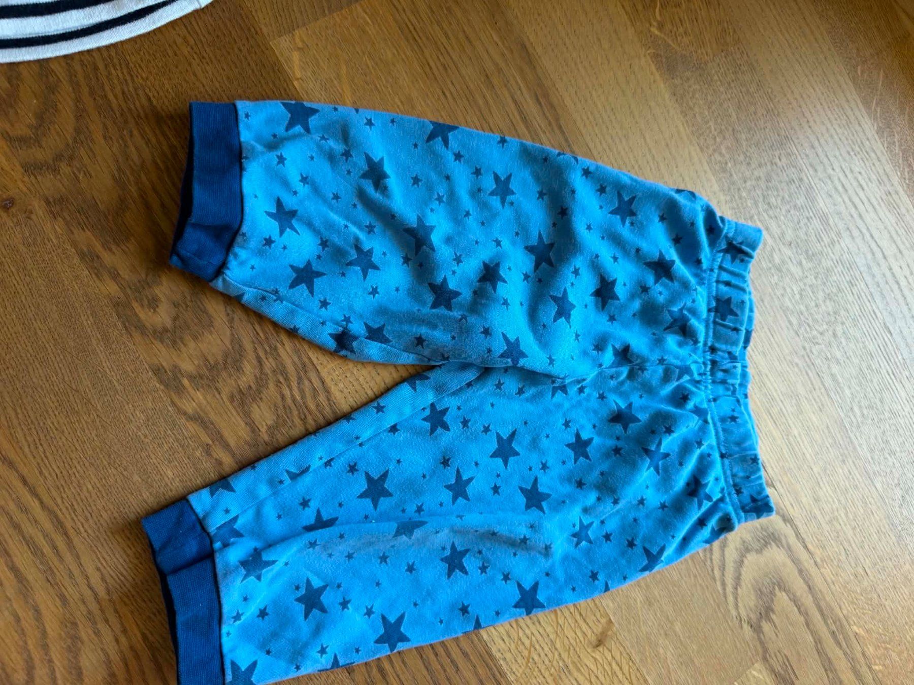 Hosen: Hose Kinder blau Sterne – Gebraucht aus Riehen von edu_92w7