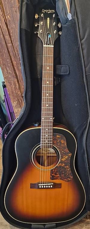 Instruments de musique: Western Gitarre – D'occasion à Sevelen par mattnefdt 4