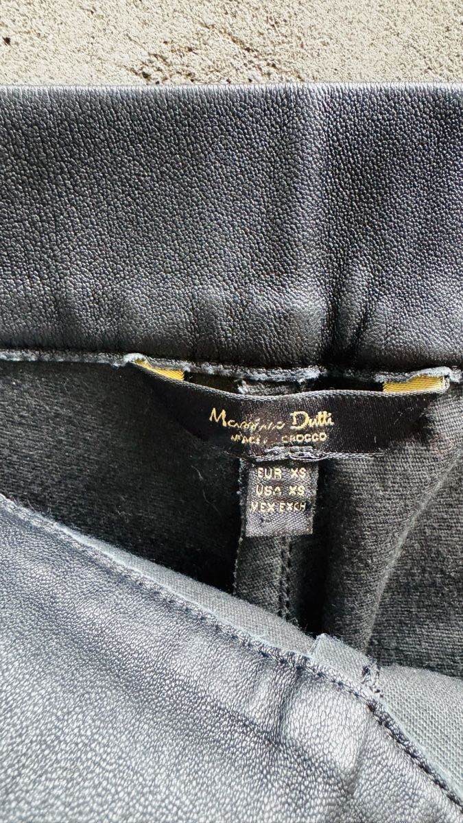 Massimo Dutti Pantaloni: Massimo Dutti Lederhose, XS (34) – Usato da Heerbrugg venduto da Heaven09 1