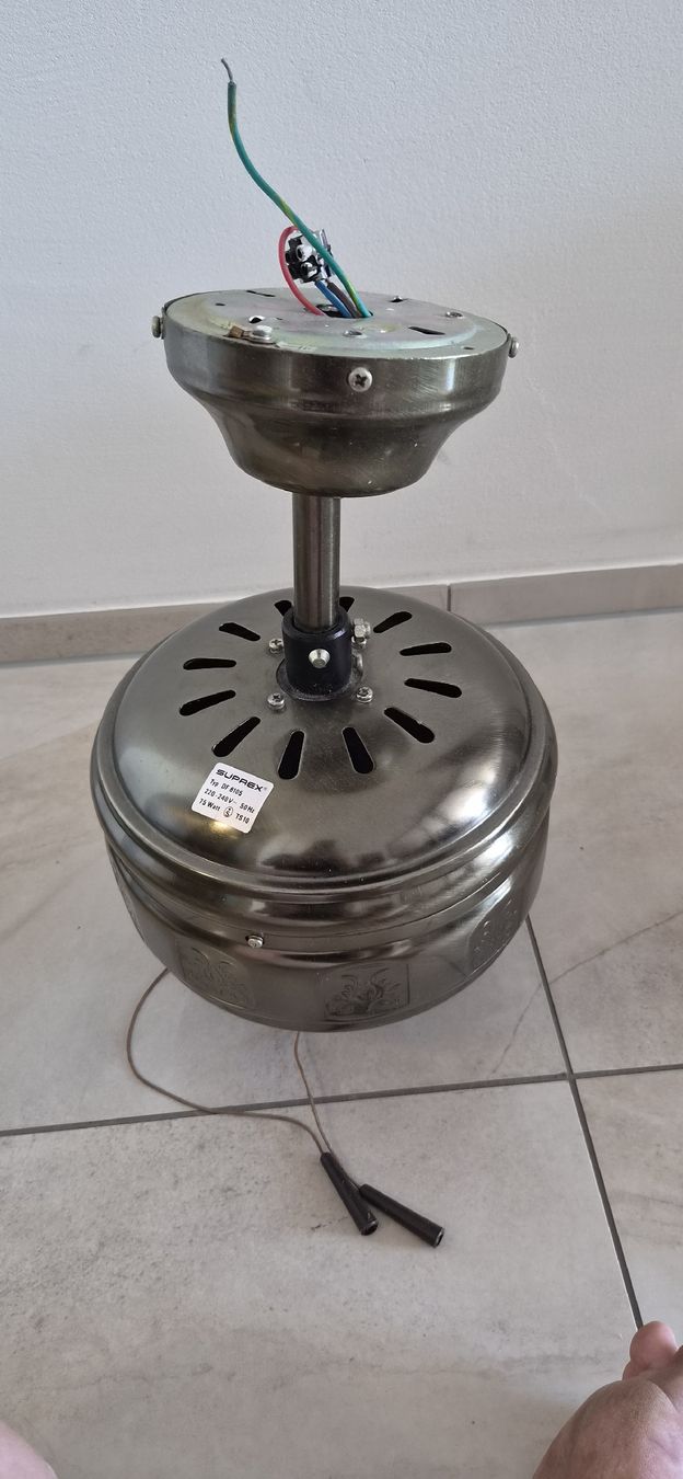 Ventilateurs: Deckenventilator 4 Blatt in Rattan Optik – Défectueux à Brunnen par Fredlenzo 3