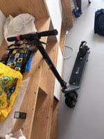 Electric Scooter. Great condition, perfect for summer!