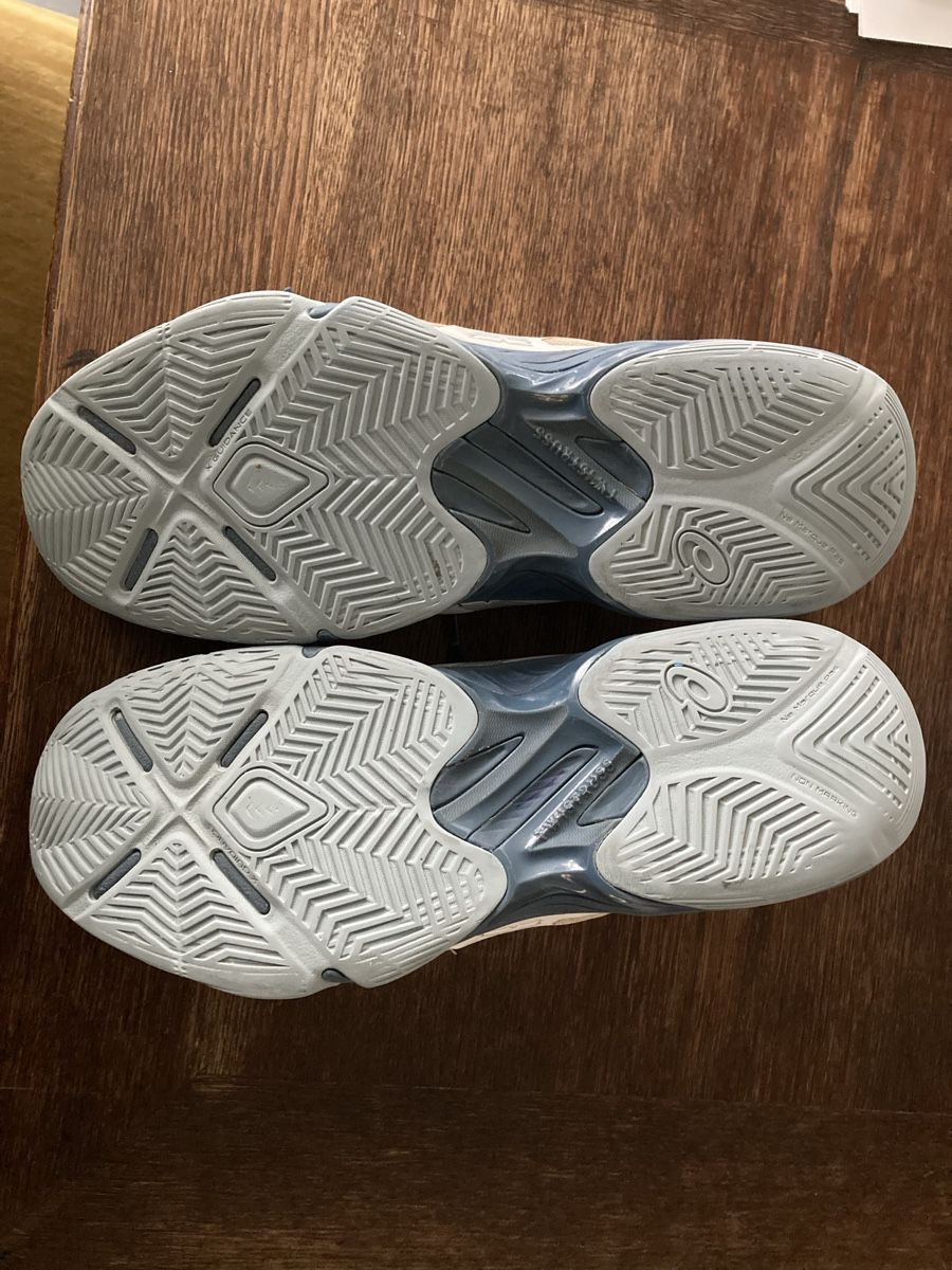 Asics Scarpe da uomo: Hallenschuhe – Usato da Andelfingen venduto da Elareb 1