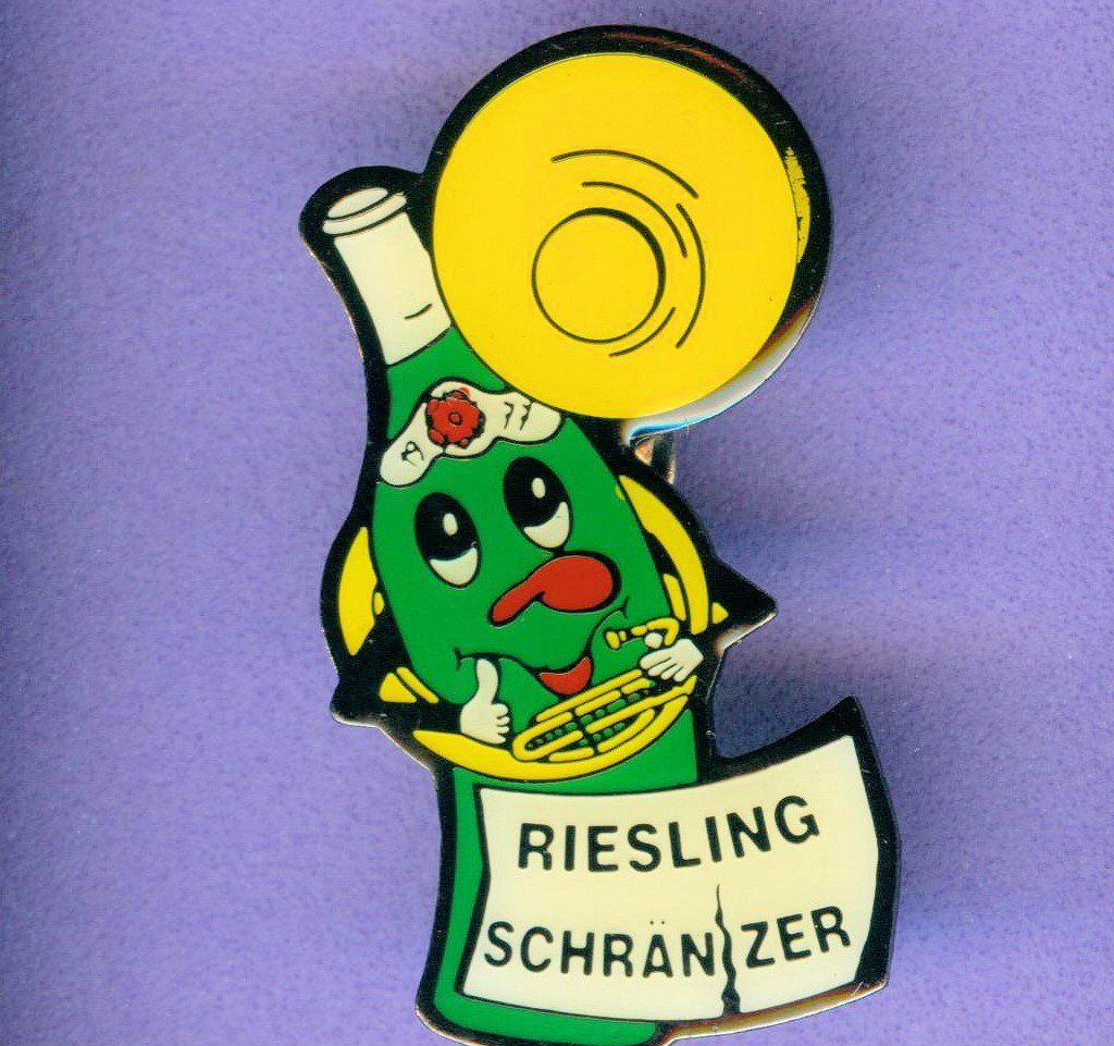 Placchette & Badge: Guggemusig  RIESLING SCHRÄNZER – Usato da Winterthur venduto da Sammleroase