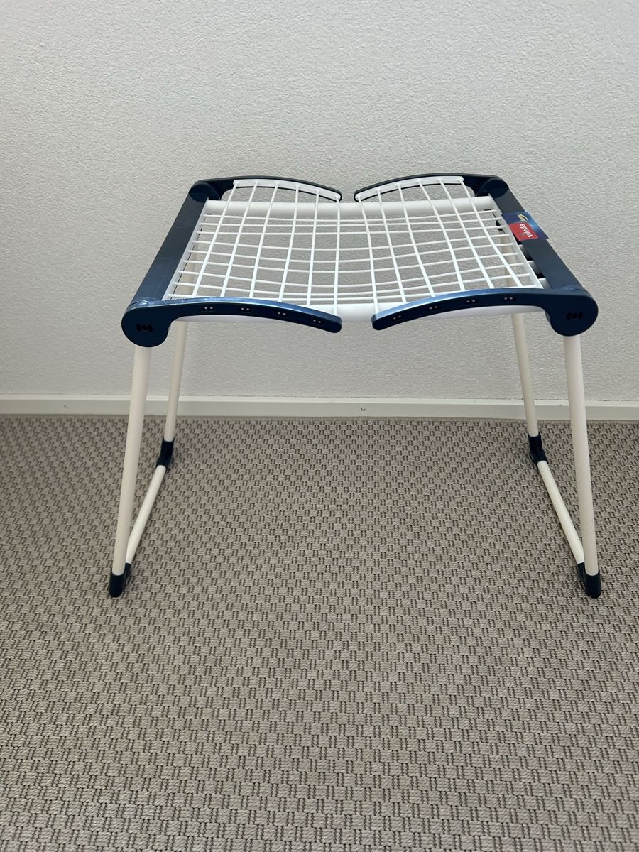 Spielzeuge:  Toy Vileda drying rack foldable white blue good condition – Neu (gemäss Beschreibung) aus Zürich von mar_d7zz