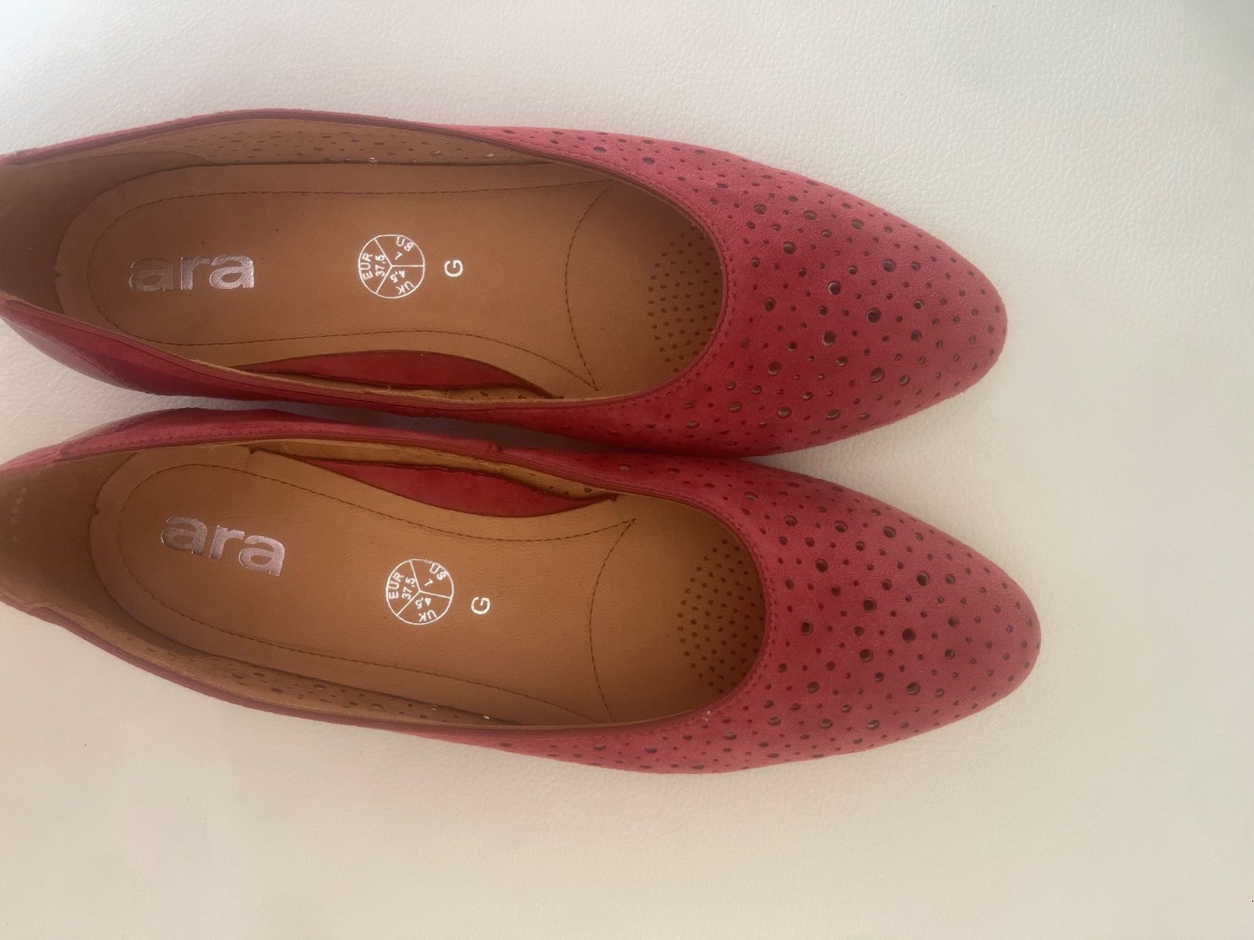 Ara Scarpe da donna: ara Ballerina rot 37 neu – Nuovo (secondo la descrizione) da Dietikon venduto da Nieselchen 1