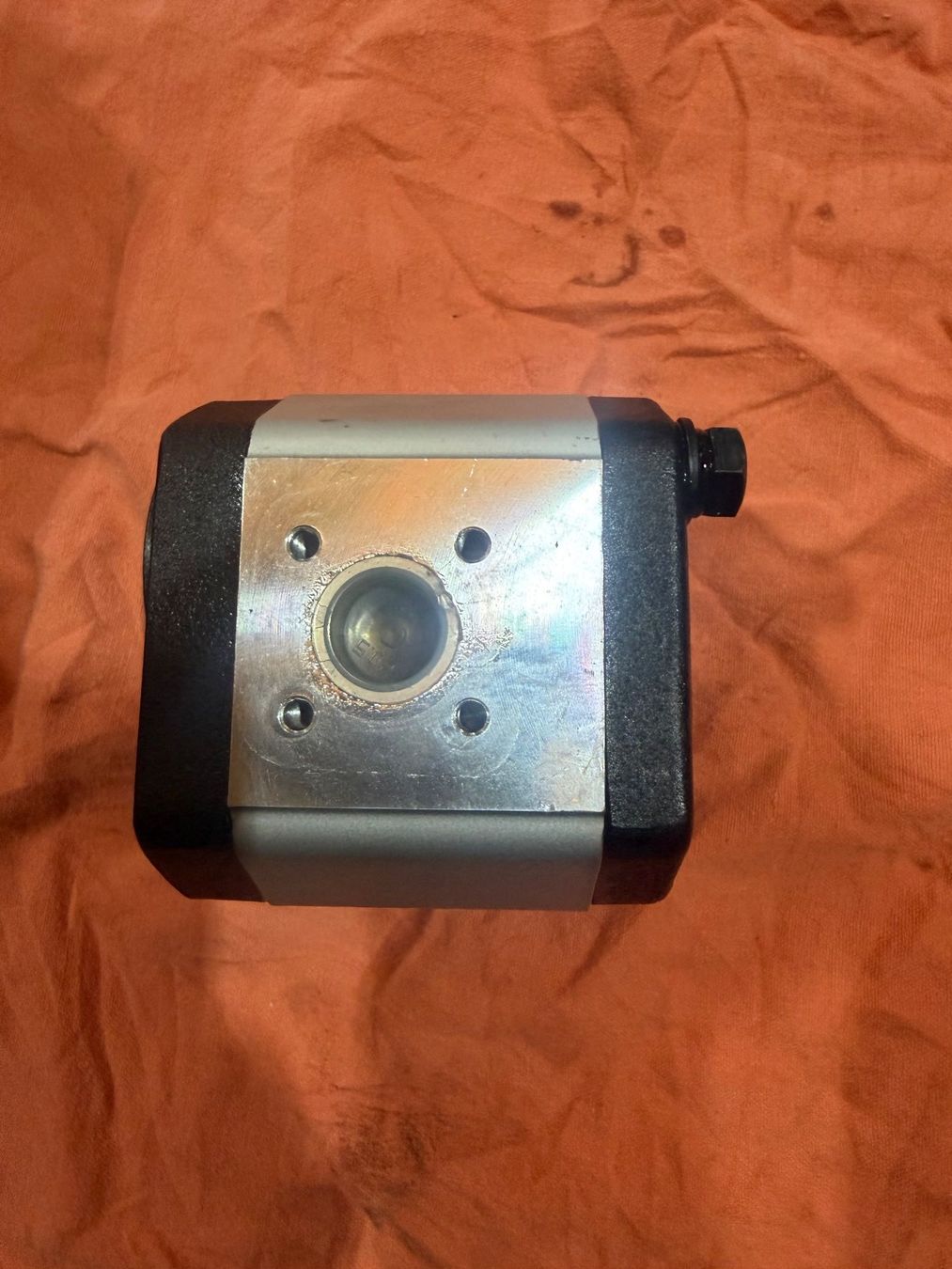 Trattori: Hydraulik pumpe – Usato da Merenschwand venduto da Schaerer. 2