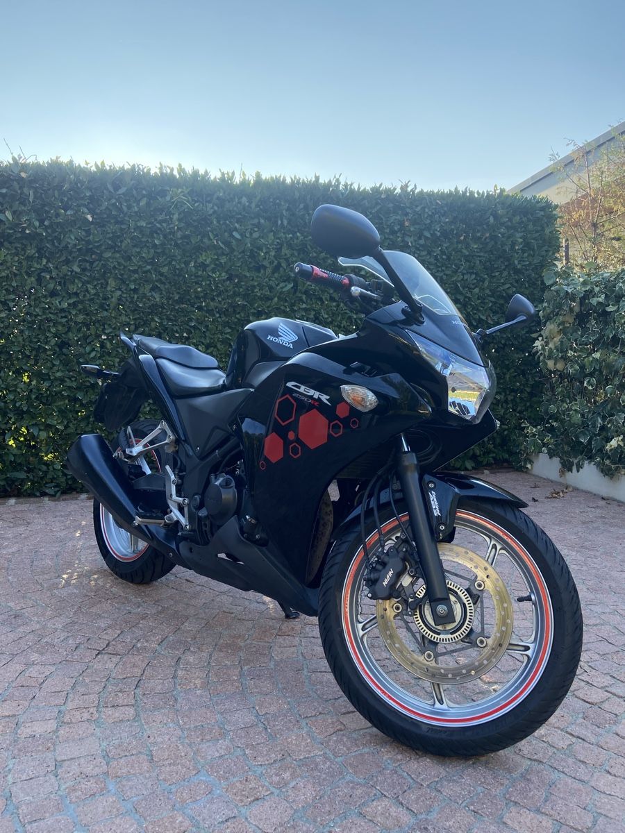 Honda Strada: Honda CBR 250 RA ABS – Usato da Montagnola venduto da Rickuz