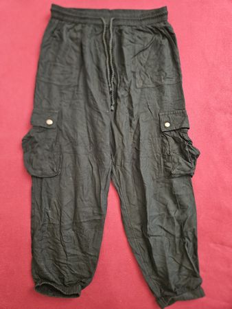 2 chf !! Bossini Casual Cargo Pants - Relaxed Fit, W30