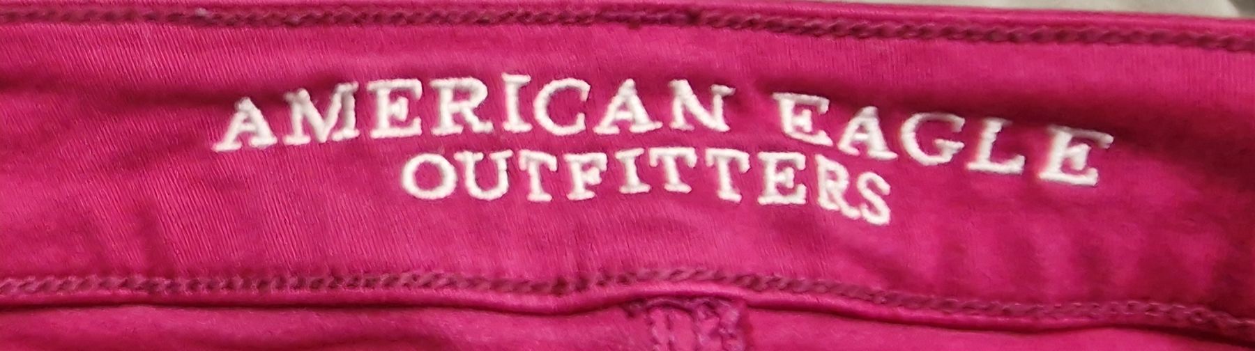 American Eagle Pantaloni: American Eagle Hose – Usato da Itingen venduto da Claudia.E 2