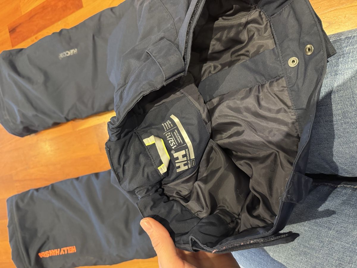 Helly Hansen Pantalons: Skihose Helly Hansen 152 – D'occasion à Meggen par Sylvie00123 1