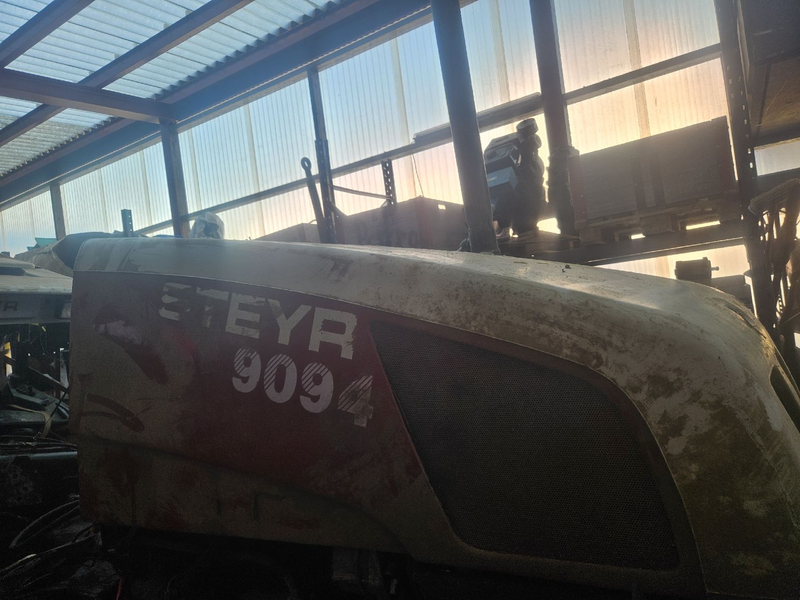 Steyr Trattori: Steyr 9094 Motorhaube – Usato da Bauma venduto da Maese1980 2