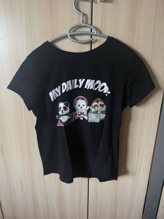 T-shirt noir imprimé avec texte Taille S
