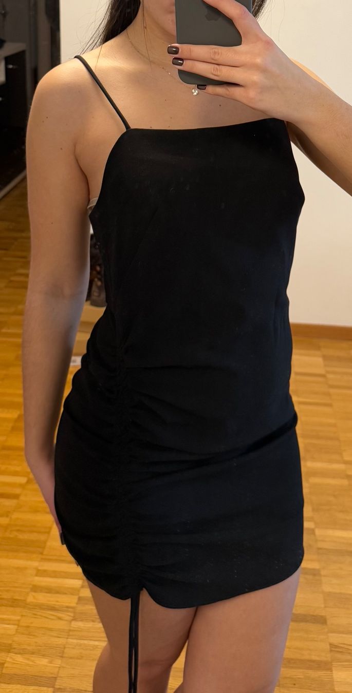 Zara Vestiti: ROBE COURTE DRAPÉE ZARA, taille M – Nuovo (secondo la descrizione) da Châtelaine venduto da nan_j75j 1
