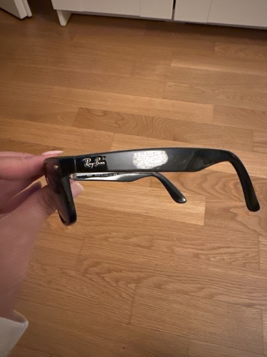 Ray-Ban Brillen & Gläser: Ray-Ban Wayfarer noires, authentiques – Gebraucht aus Châtelaine von mey_l2w9 1
