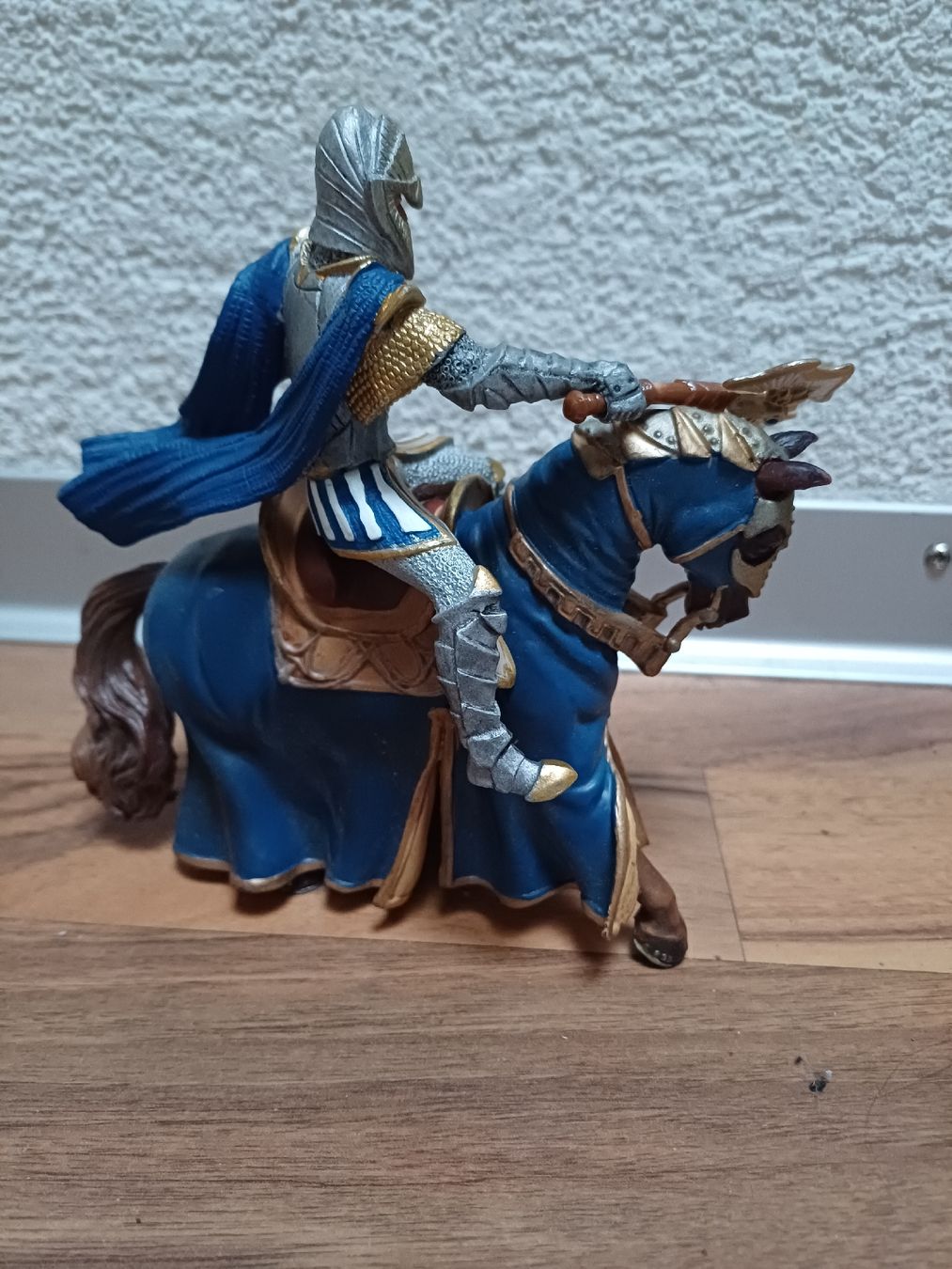 Schleich Figuren: Ritterfiguren Schleich – Gebraucht aus Grosshöchstetten von  6