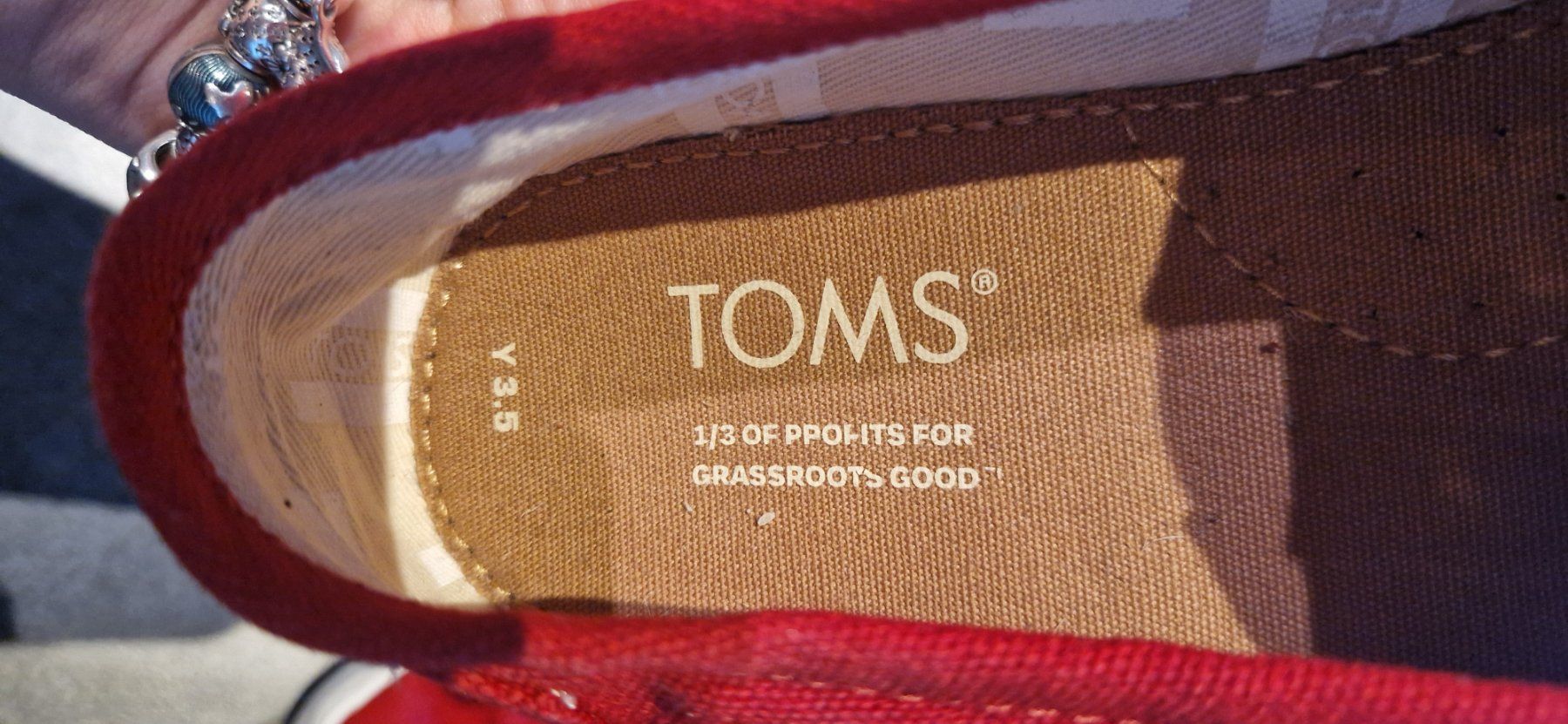 Toms Scarpe da uomo: Toms Schuhe Gr.Y 3.5 oder Gr.36 – Nuovo (secondo la descrizione) da Winterthur venduto da Tulipane 1