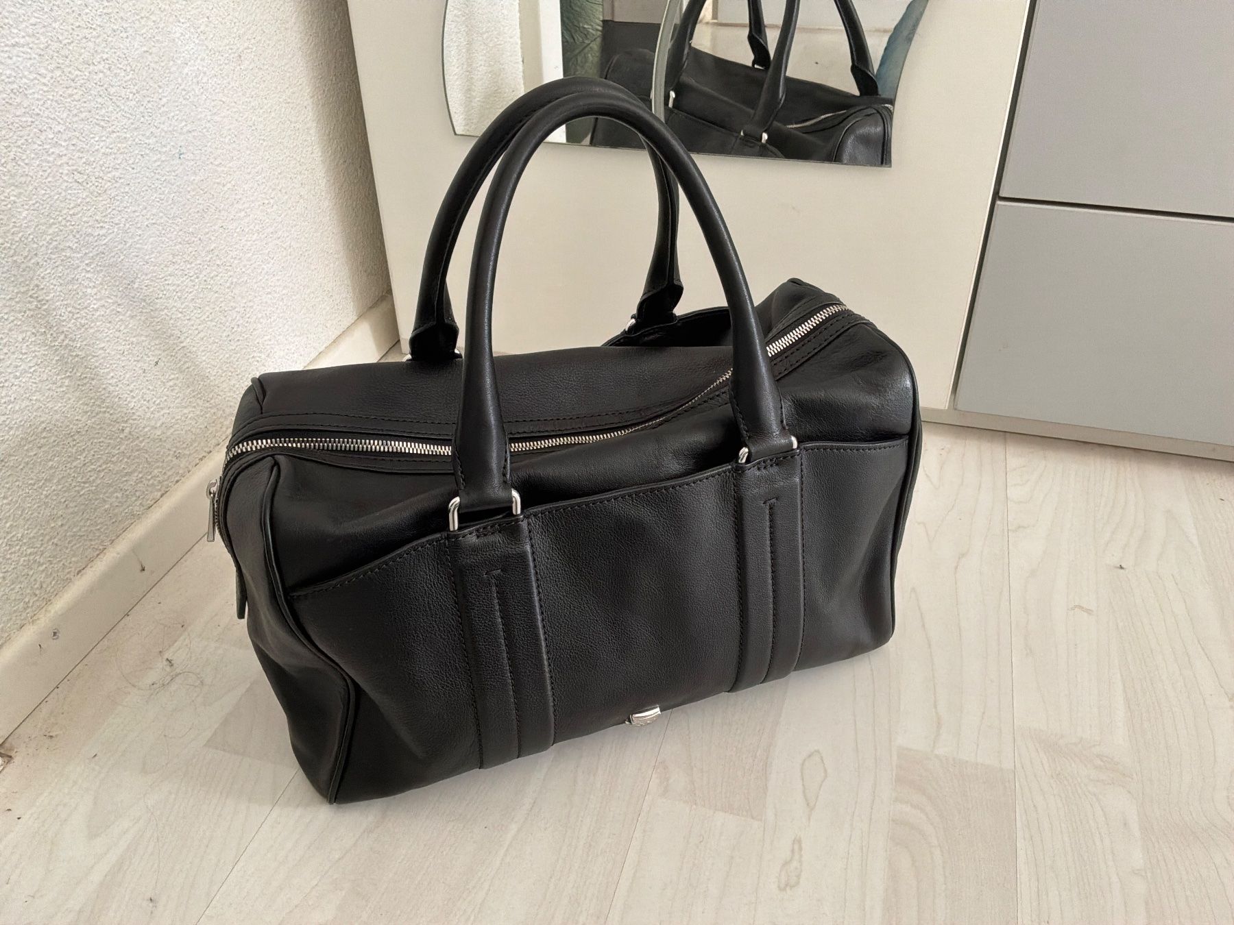 Navyboot Borse: Navyboot Leder-Tasche, Typ Bowling – Nuovo (secondo la descrizione) da Bremgarten AG venduto da Belana0
