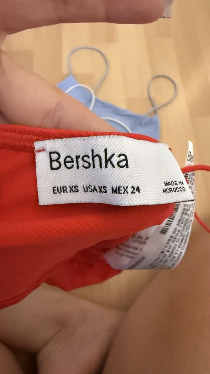 Bershka Top: 3er Set von Tops, Grösse XS – Nuovo (secondo la descrizione) da Thun venduto da tat_zb9b 2