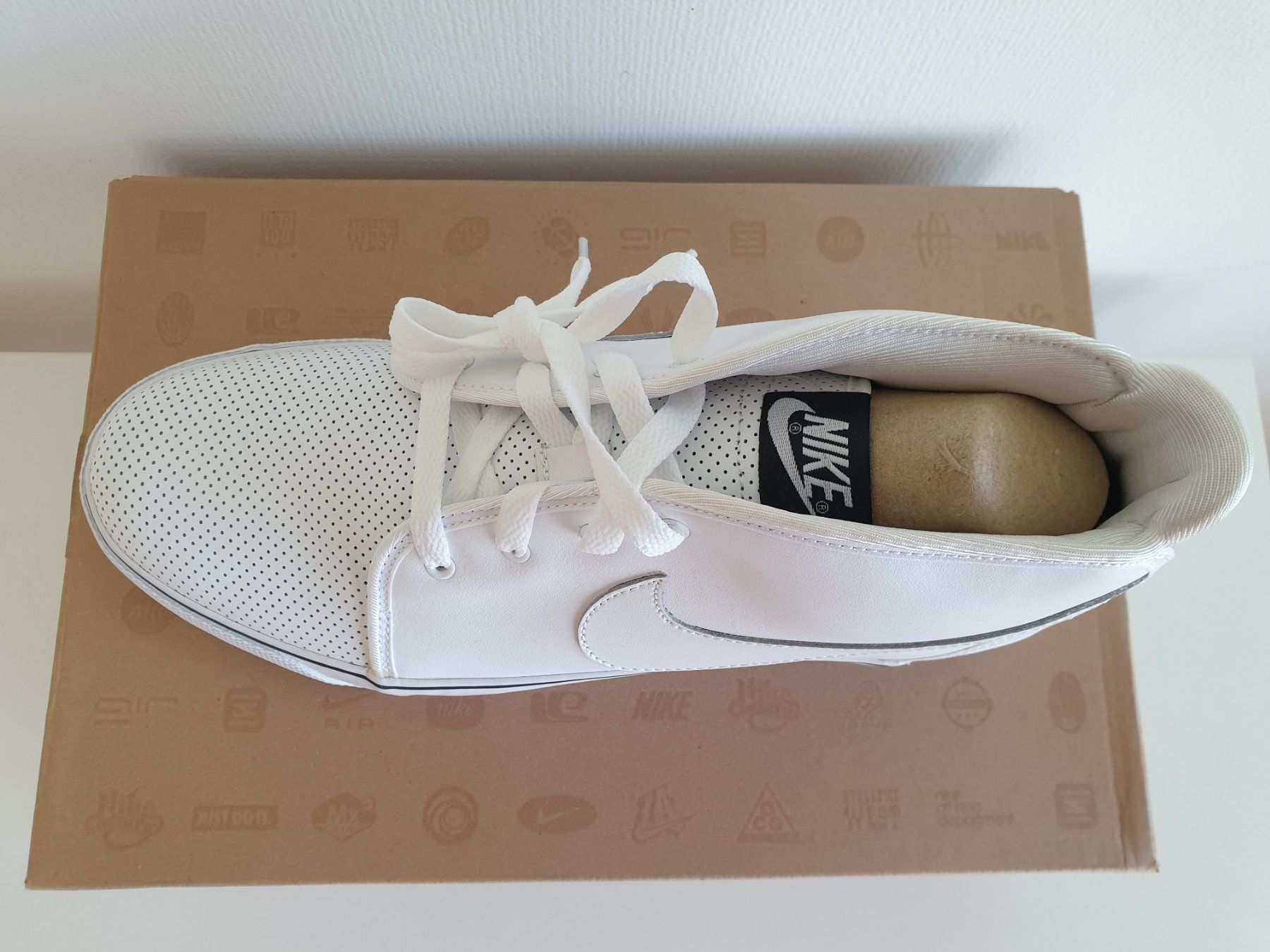 Nike Scarpe da uomo: NIKE TOKI Gr.42,5 – Nuovo e nell'imballaggio originale da Herisau venduto da dku_85hh 1