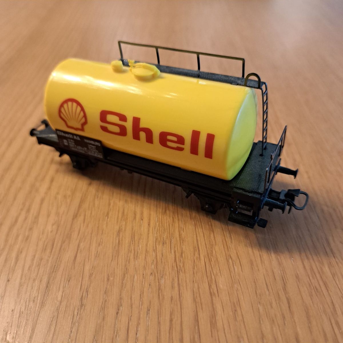 Märklin Modellini di ferrovie: Märklin H0 Shell Tankwagon – Usato da Vogelsang AG venduto da villa9 2