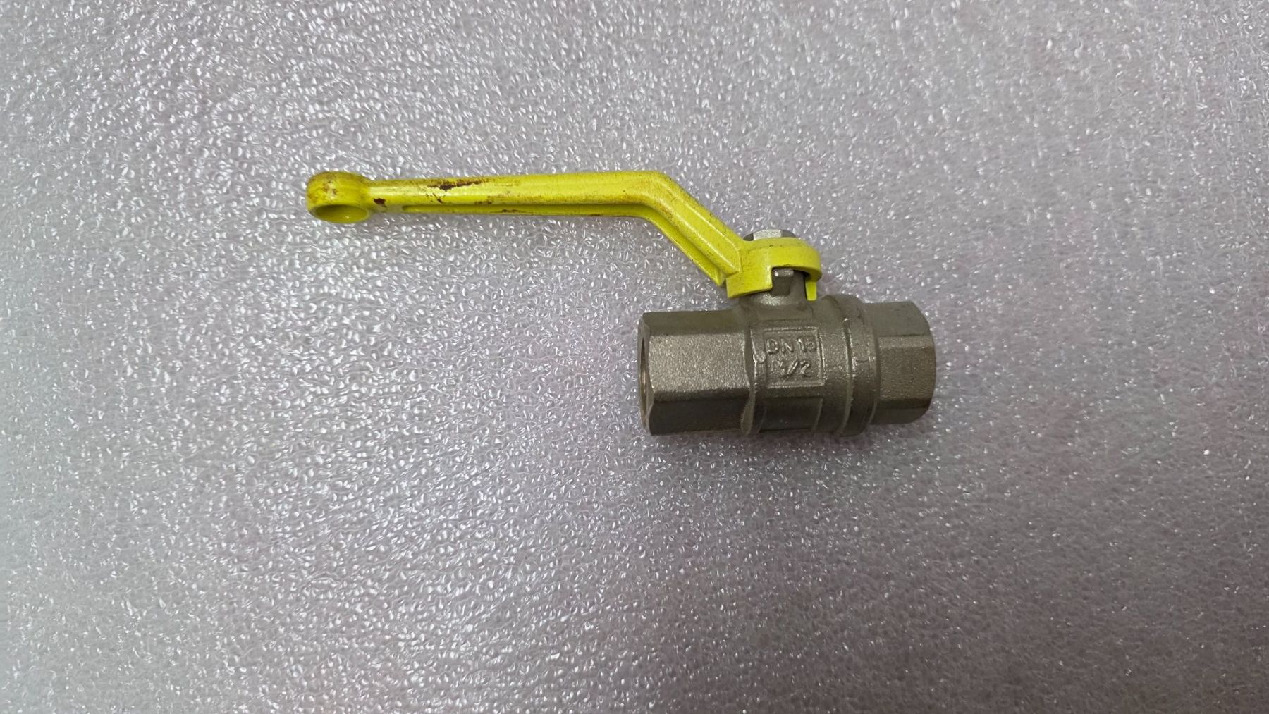 Armaturen: Vanne d'arrêt 1/2 pour gaz – Gebraucht aus Bionnens von Meg011