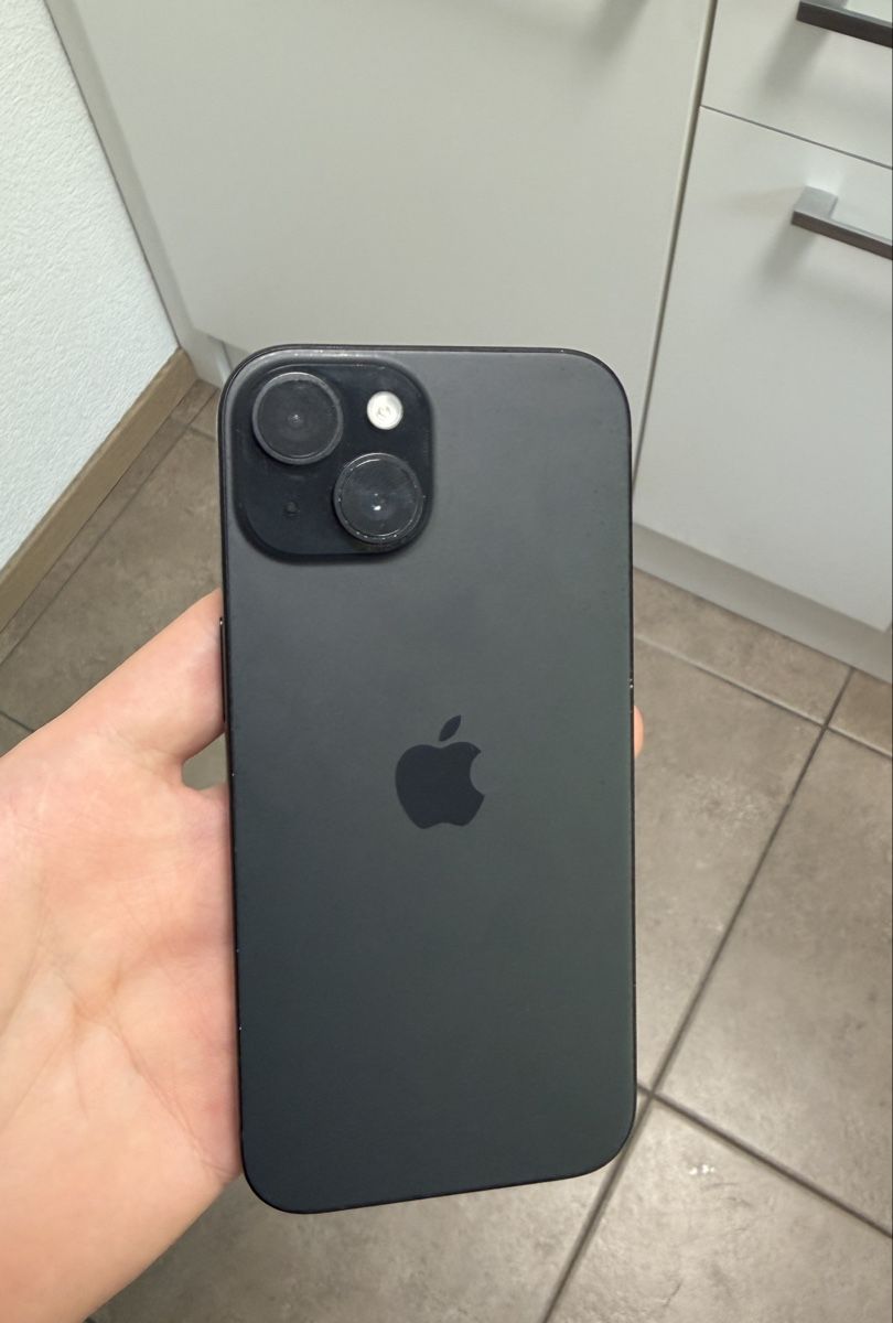 Apple Telefoni cellulari / Smartphones: Iphone 15 128gb  – Usato da Gretzenbach venduto da gin_7mz9 2