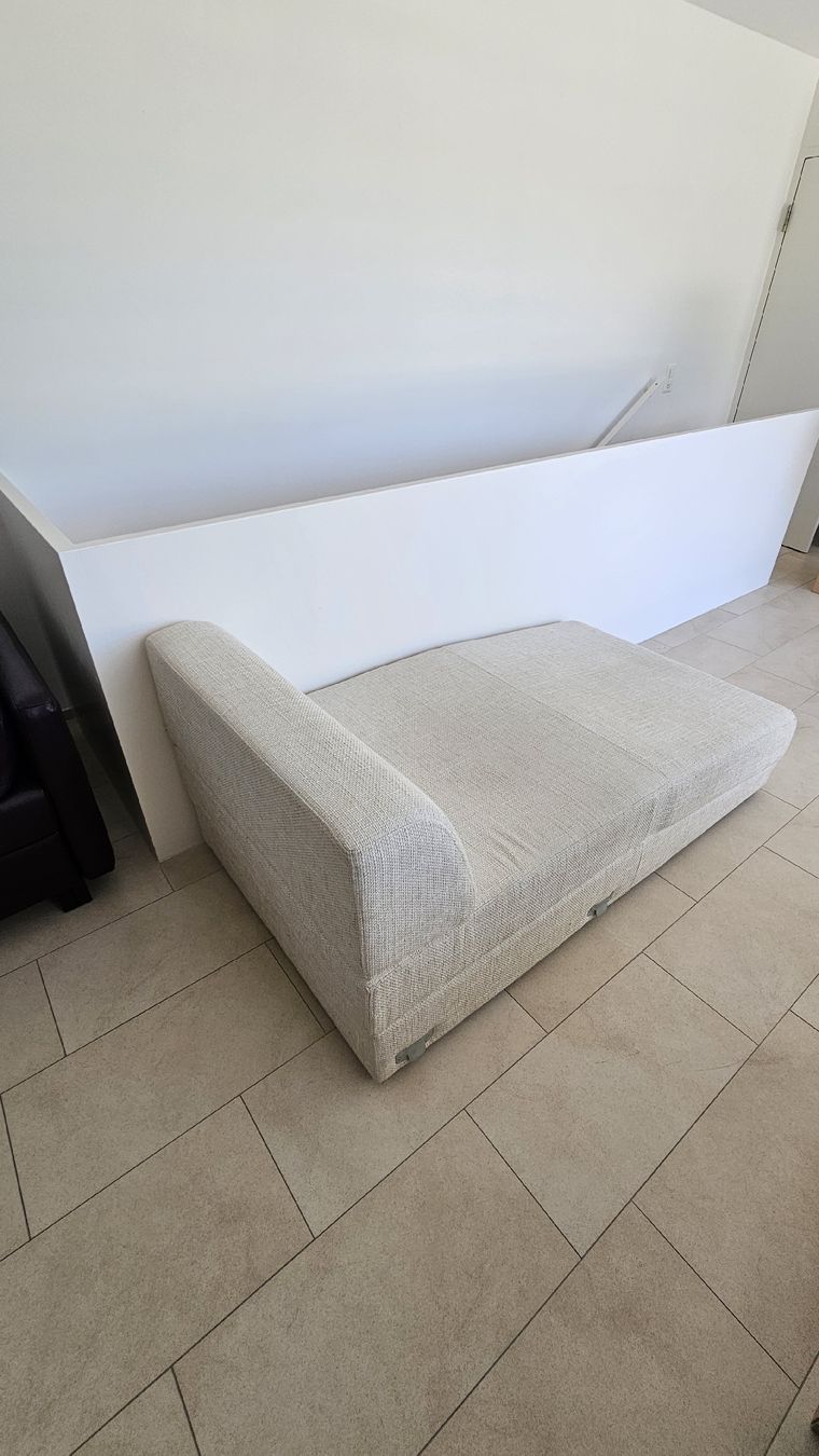 Sofas: Coach mit 2 Kopfkissen – Gebraucht aus Spreitenbach von Garjulia 2