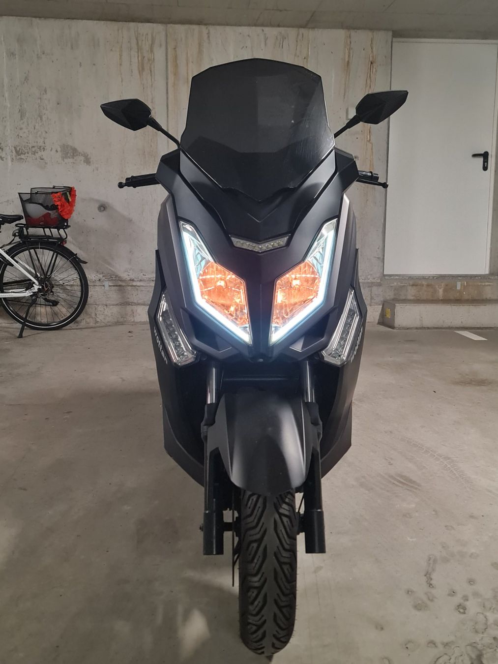 Scooter: Wottan Maxiroller 125 ccm zu verkaufen – Usato da Interlaken venduto da surf01 1