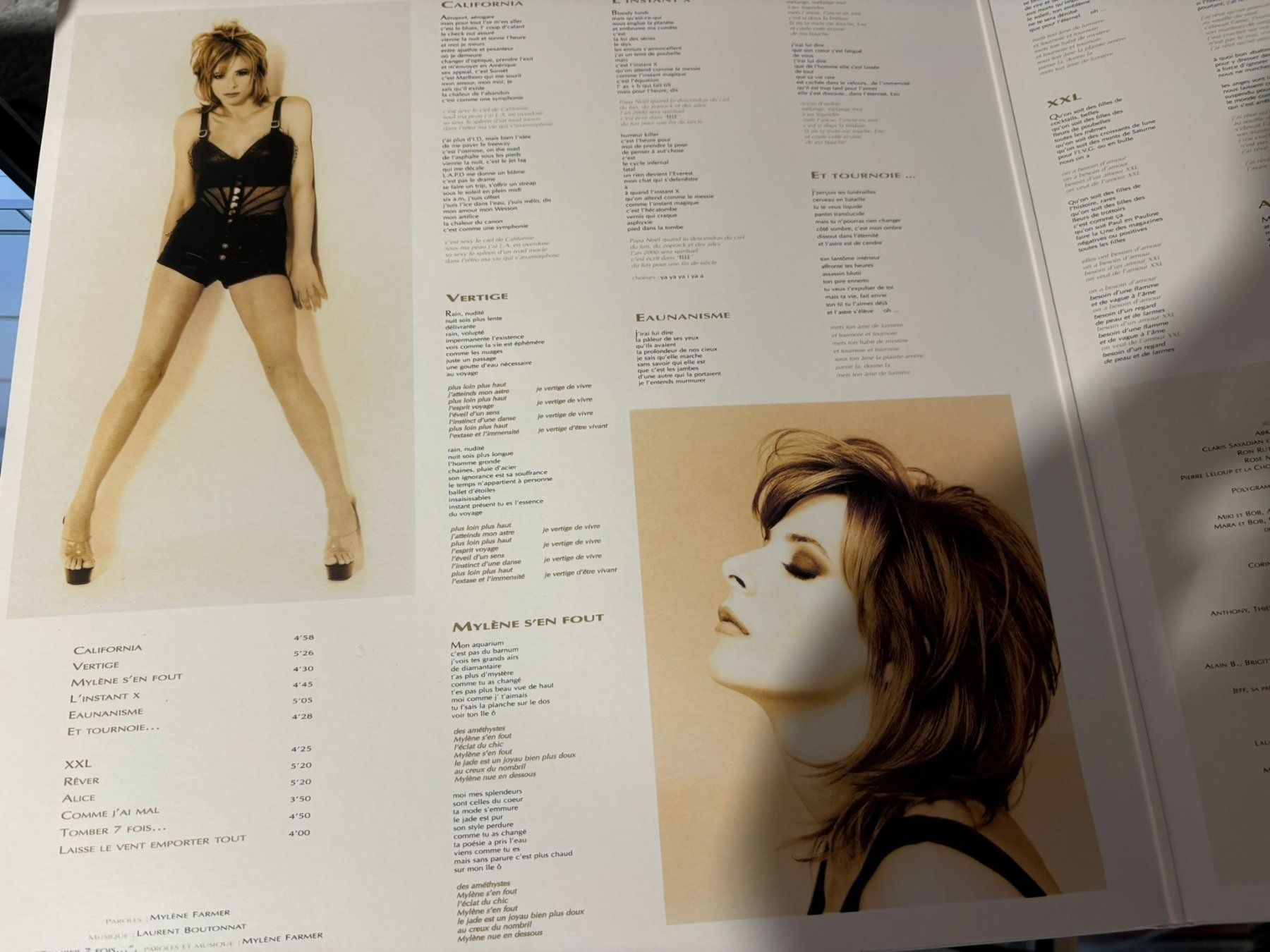 Dischi in vinile: Mylène Farmer Anamorphosée  couleur Rouge/L'autre – Usato da Mörel venduto da Manolocana 3