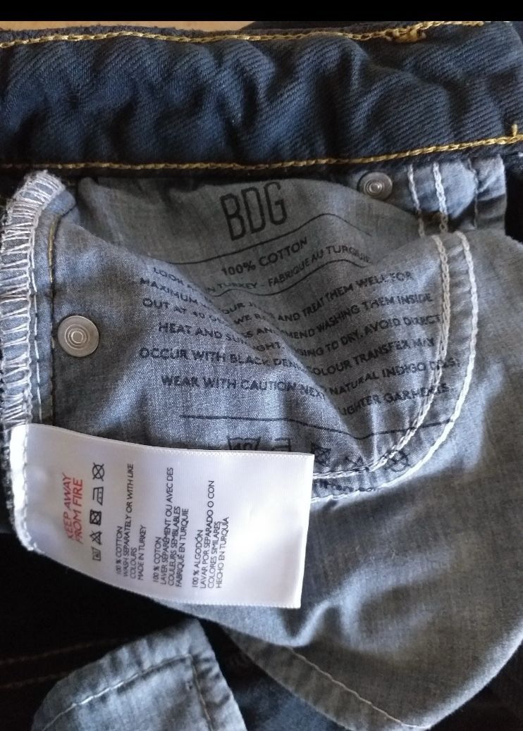 Urban Outfitters Jeans: Urban Outfitters Mom Jeans – Gebraucht aus Frauenfeld von RoseMaylie 6