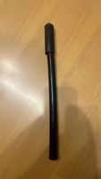 Pompe à main pour vélo, noire, état acceptable