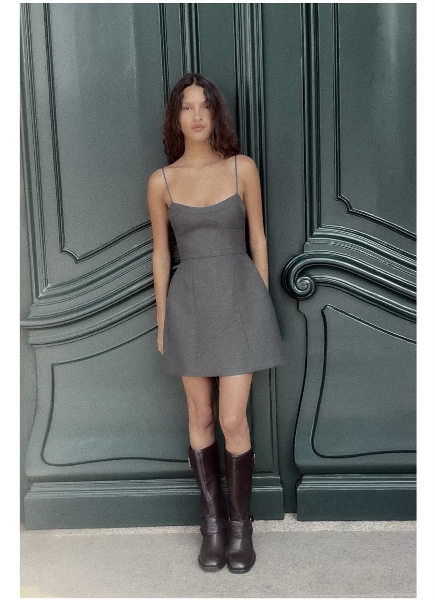 Zara Vestiti: Zara Dress – Nuovo e nell'imballaggio originale da Opfikon venduto da MabelCouture