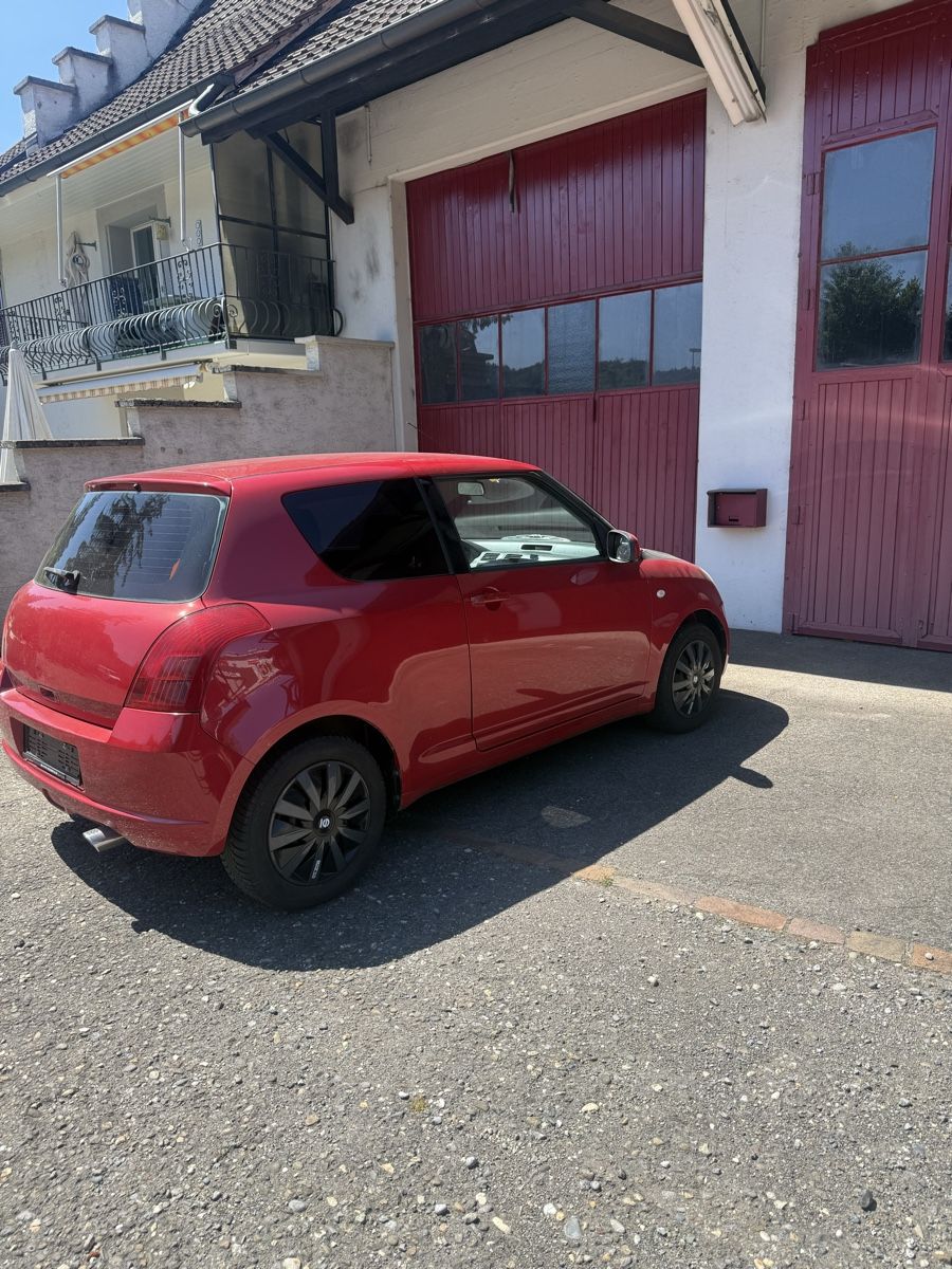 Suzuki Autos: Suzki Swift 1.3 GL Top – Gebraucht aus suhr von qwertzu04 3