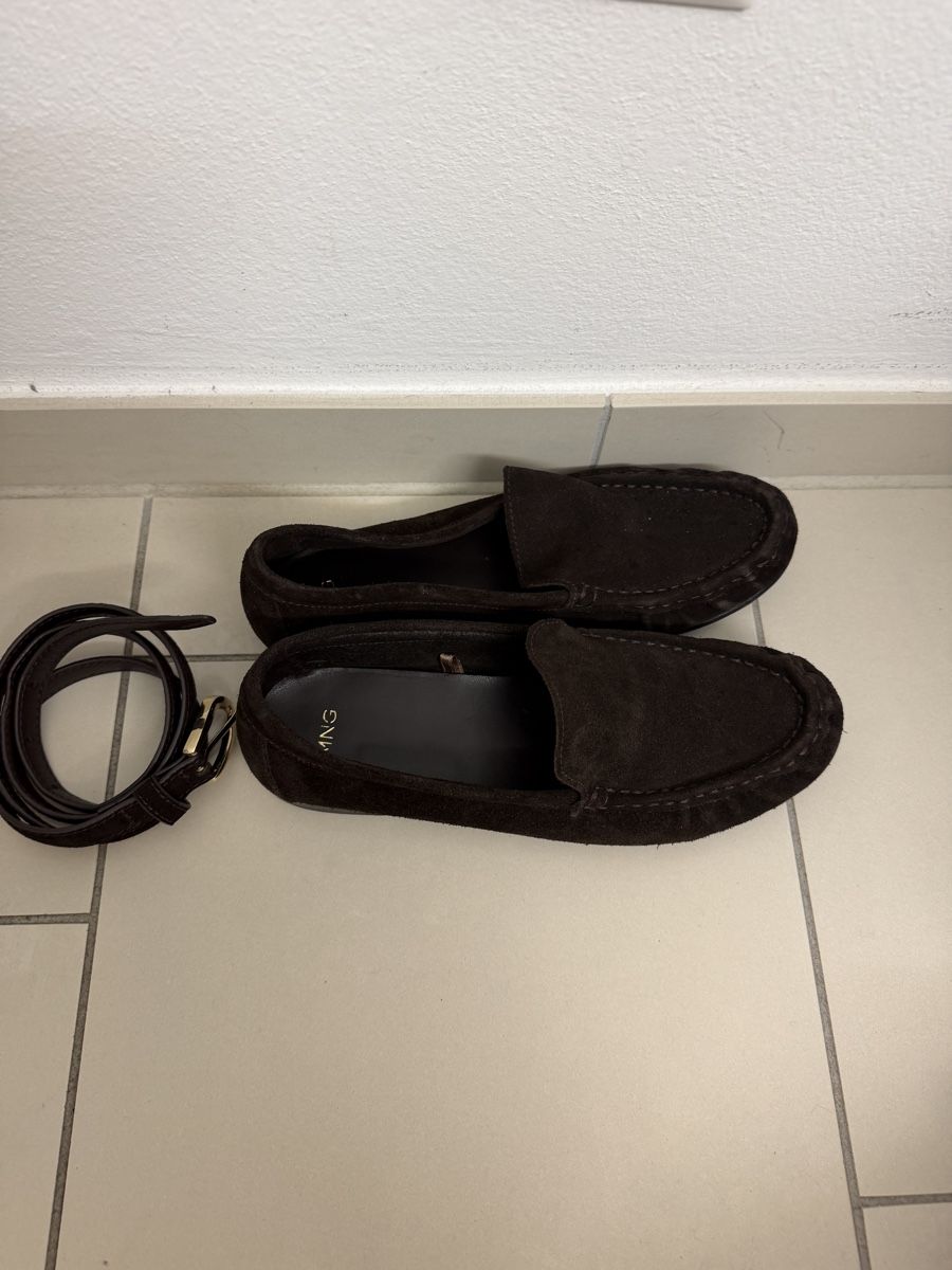 Mango Chaussures femmes: Wildleder Schuhe mit passenden Gürtel Mango  – D'occasion à Neerach par the_modern_mini 3