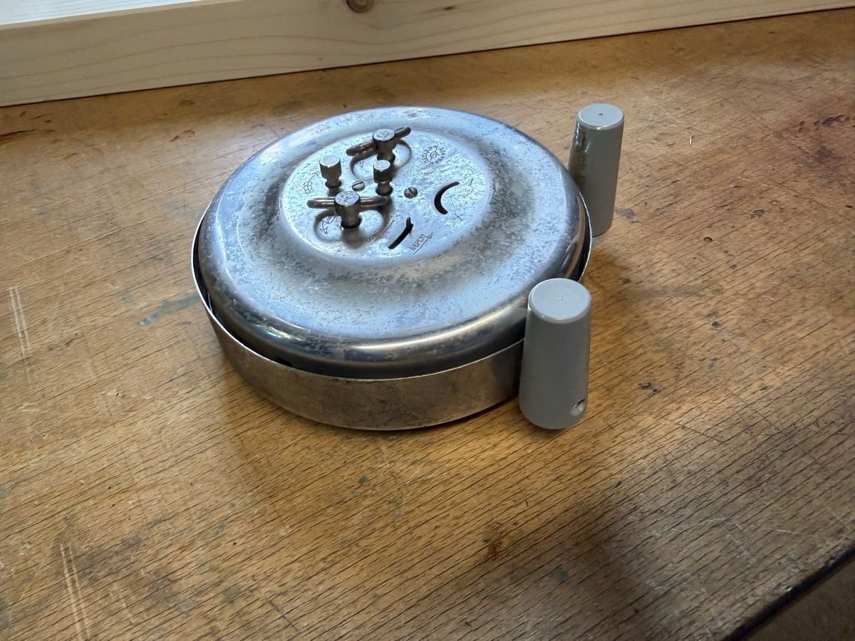 Sveglie: Tischuhr Wecker Bayard Stentor – Usato da Winterthur venduto da ola777 2