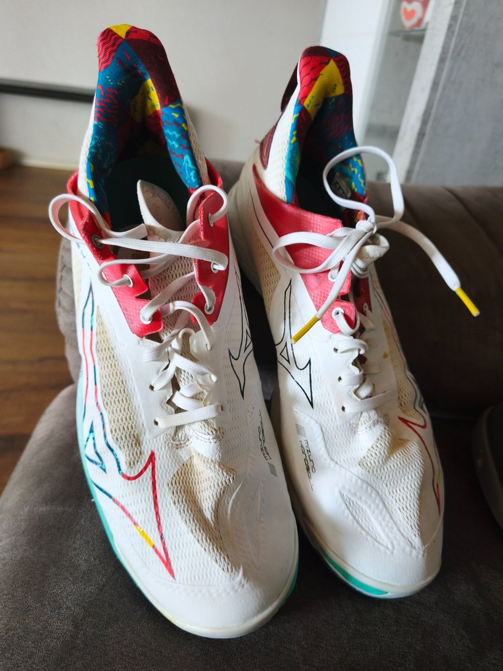 Mizuno Scarpe da uomo: Hallenschuh Mizuno Gr. 44 – Usato da Unterendingen venduto da Adrienne4