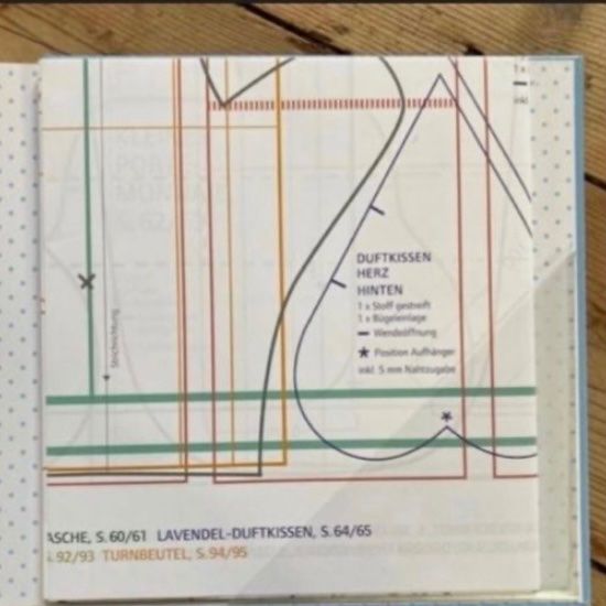 Libri: Kreativbuch Nähen - Mode- & Wohnaccessoires, Geschenke 59 – Usato da Zürich venduto da annaheer13 5
